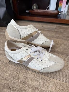 Geox Women's White & Taupe Perforated Lace-Up Sneakers with Metallic Accent